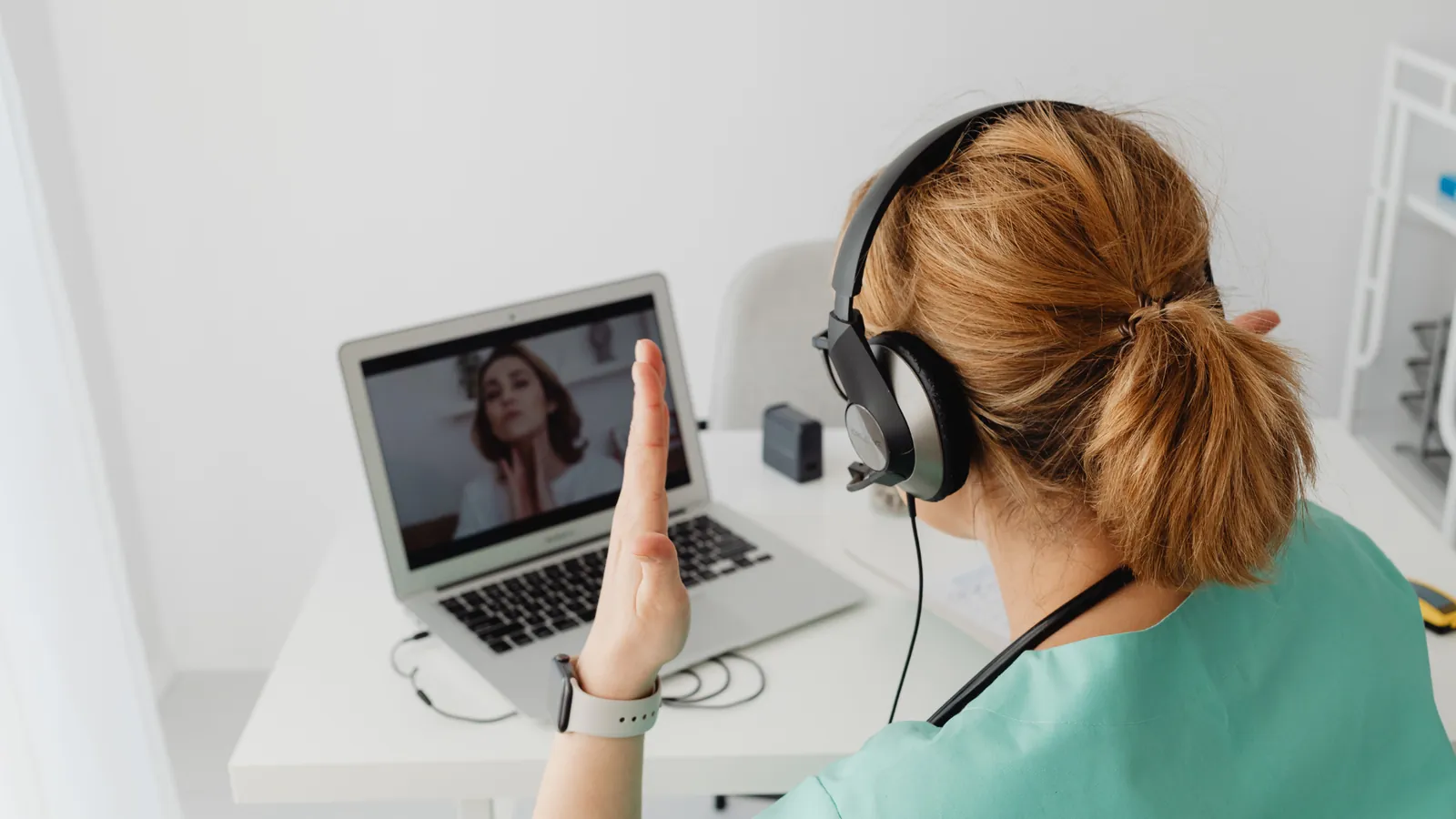 How VA's can improve patient communication